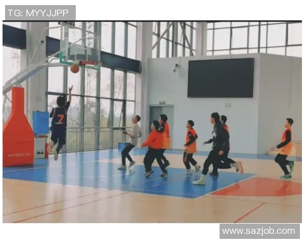 陈丽的篮球旅程：从梦想起步到职业生涯的精彩瞬间